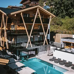 Glemm By Avenida Superior & Residences Hotel